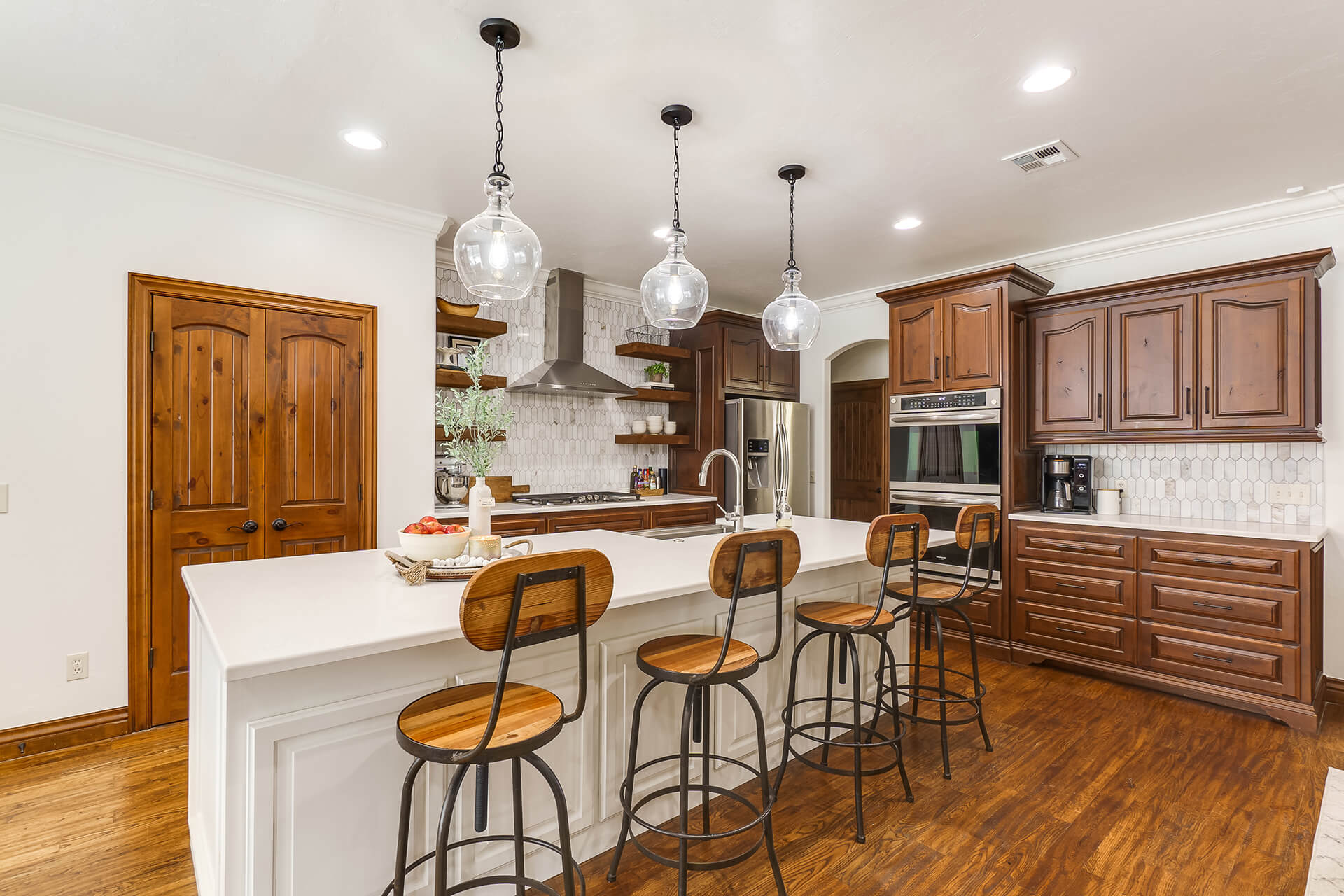 Refined kitchen remodel contractor near me in Gaillardia, OK